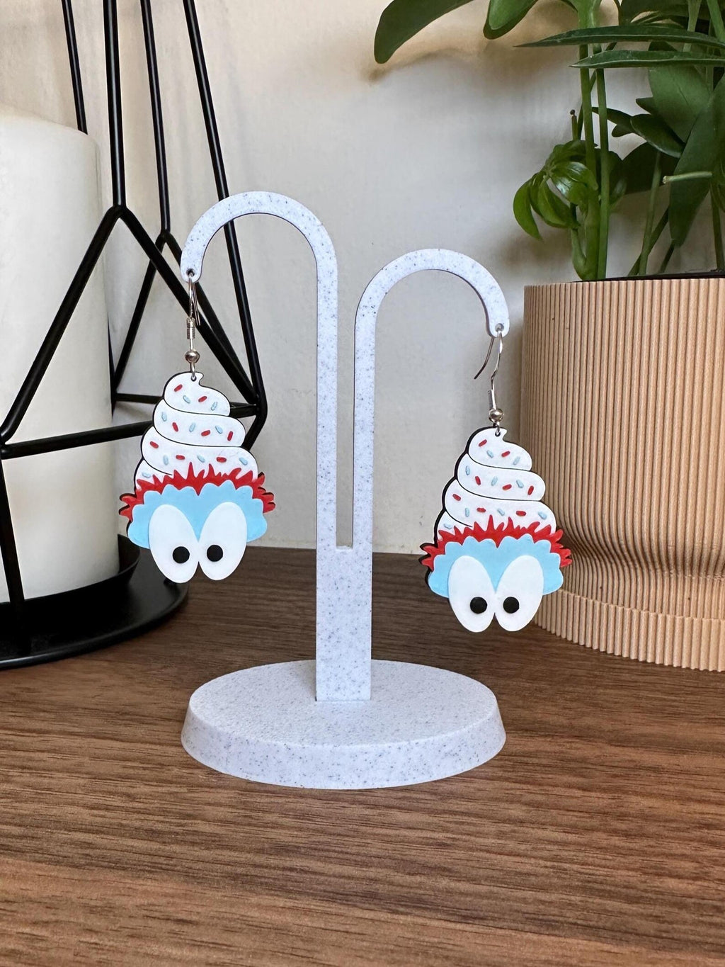 Philadelphia Phils Green Mascot-Inspired Ice Cream Earrings – Philly Fan Style