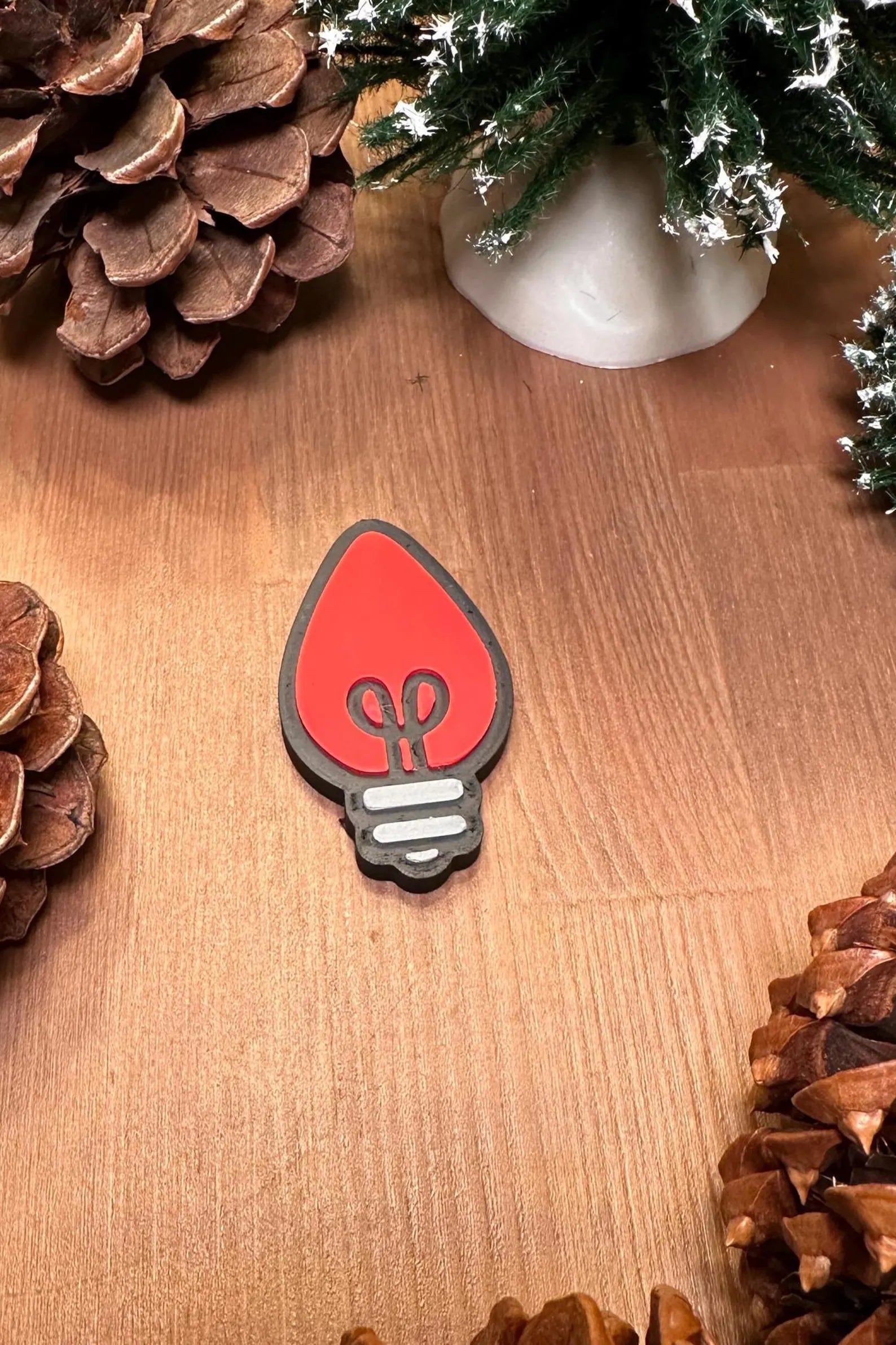 3D Printed Christmas Light Magnets – Festive Holiday Décor